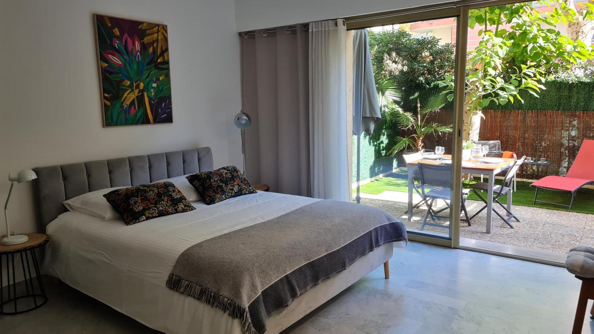 Studio Sun-Beach Avec Parking Et Jardin - 500M Des Plages De Juan Les Pins Антиб Экстерьер фото